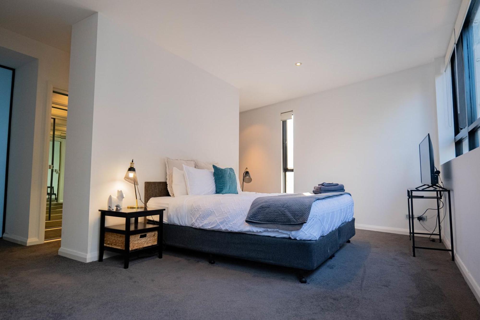 Large Executive 3 Bedroom Yarralumla Zewnętrze zdjęcie