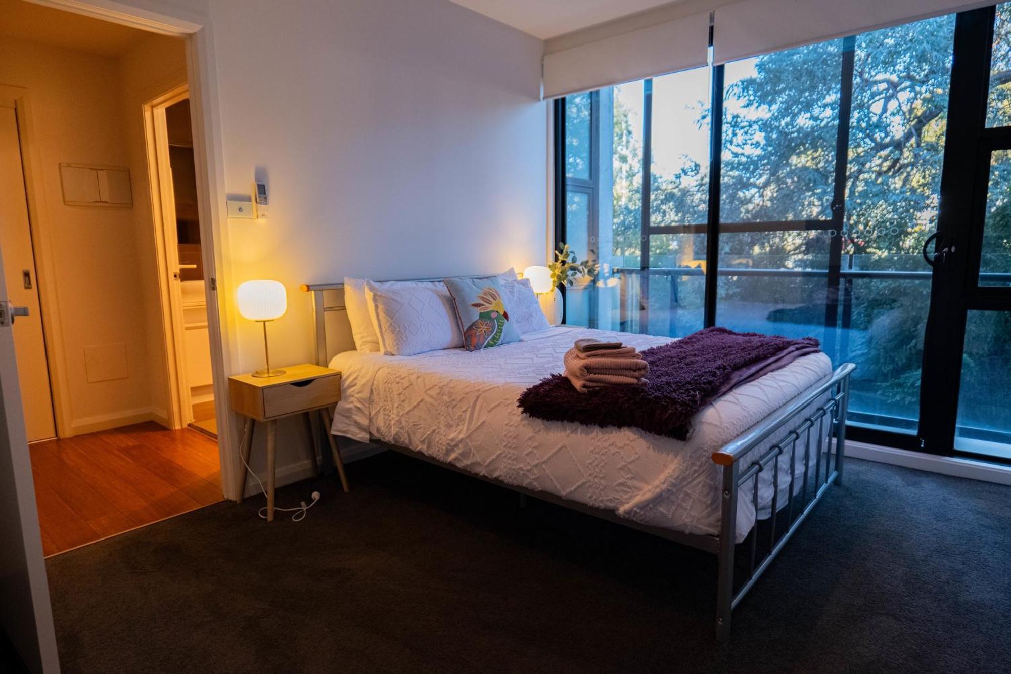 Large Executive 3 Bedroom Yarralumla Zewnętrze zdjęcie